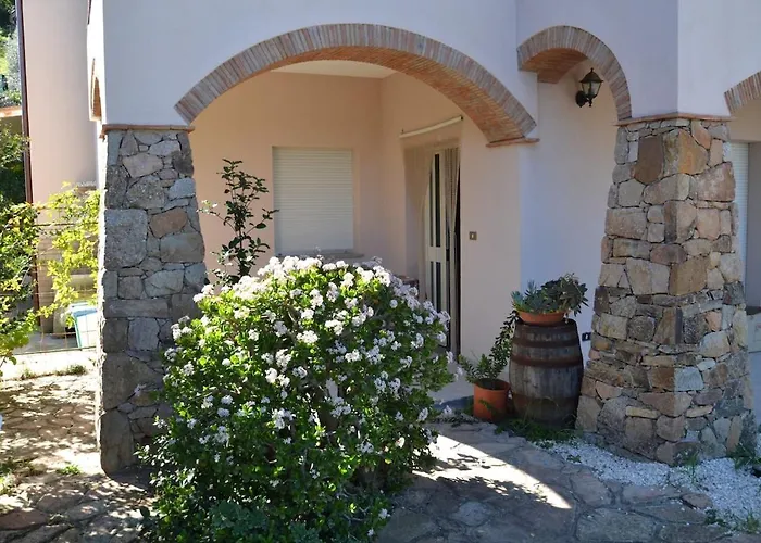 度假居 Su Muscadeddu Tertenìa